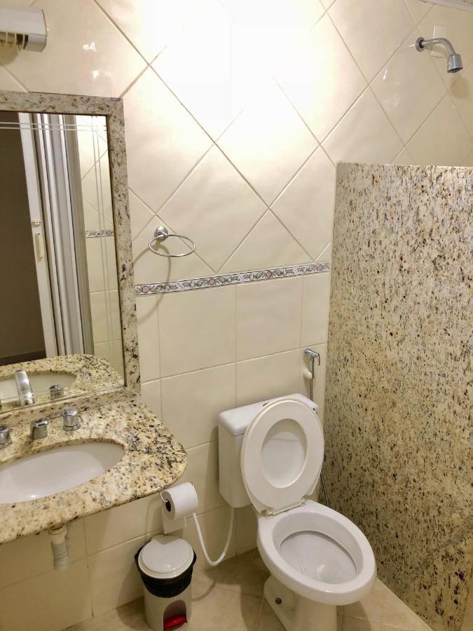 Hotel E Churrascaria Los Pagos リニャレス エクステリア 写真